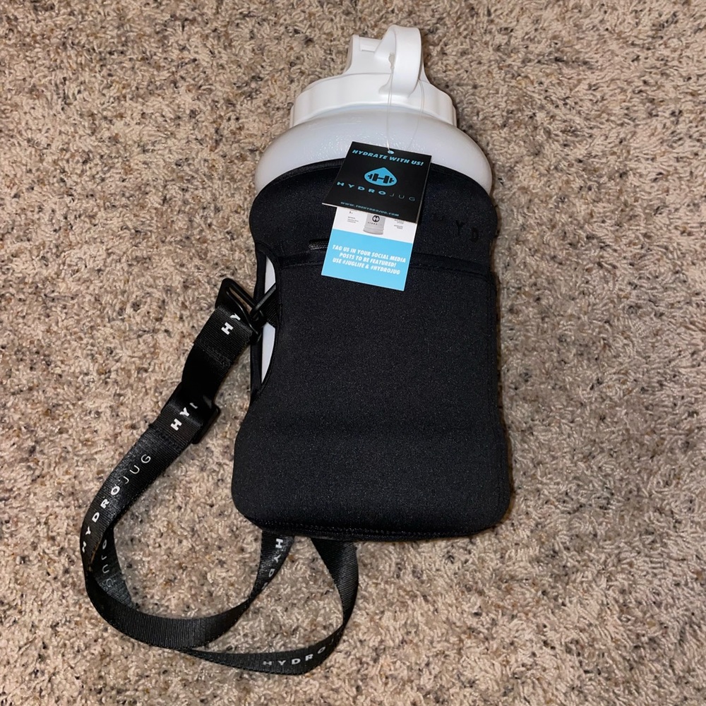 White HYDROJUG